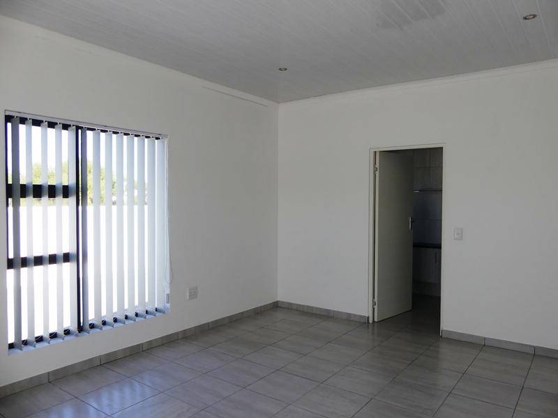 4 Bedroom Property for Sale in Golden Mile Western Cape